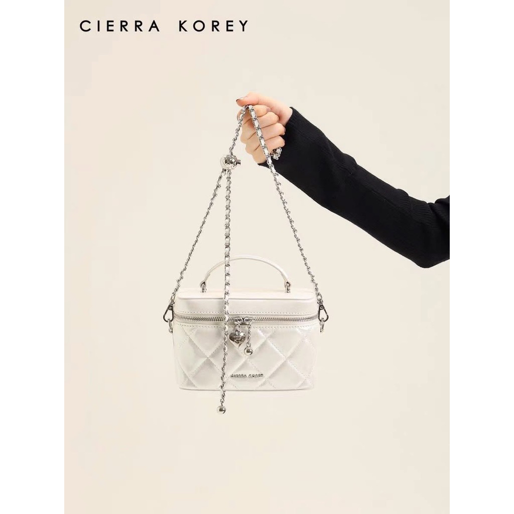 [AVAILABLE] ลําต้นสวยพร้อมชาร์ม Cierra Kory ของแท้ - Ck035