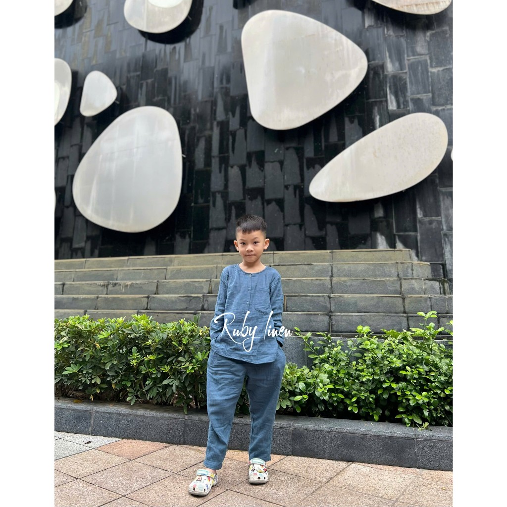 สินค้าดีไซเนอร์ (RSD01) เสื้อคอเต่าแขนยาวและกางเกงถุง ชุดสําหรับเด็กผู้ชาย วัสดุมัสลิน 2 ชั้น คุณภาพ