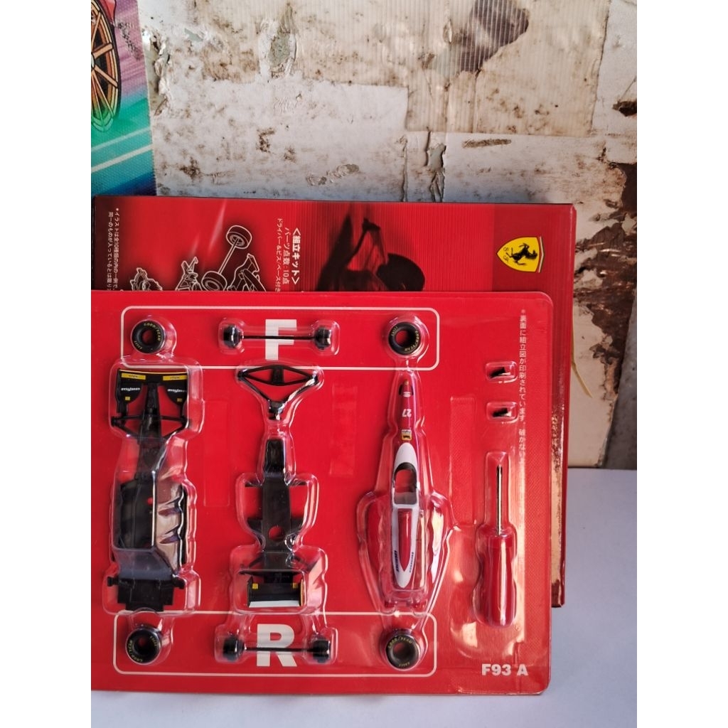 KYOSHO 1/64 - FERRARI F93 A NO. 27