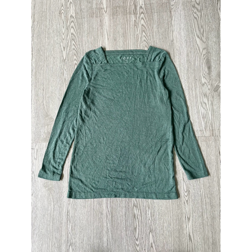เสื้อยืดกิริยาผู้หญิงแบรนด์ LOFT ส่งออกไปยุโรป _Size Xxs (อกกว้าง 39cm ยาว 65cm)