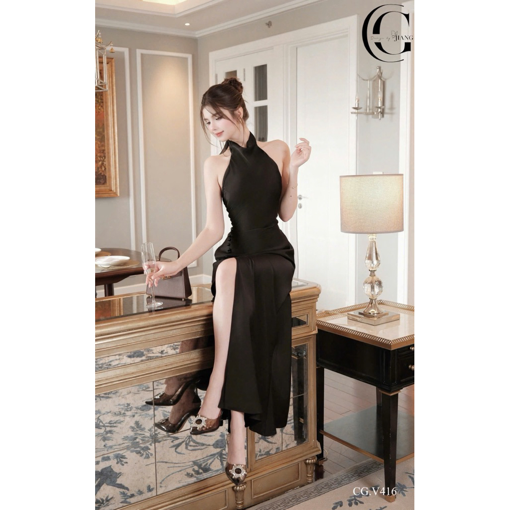 ชุดเดรสผ้าไหม LunaClassy พร้อมคอปกสายเดี่ยว ชุดเดรสผ้าไหมผ่ามีกระดุมที่สะโพก V41639FCG