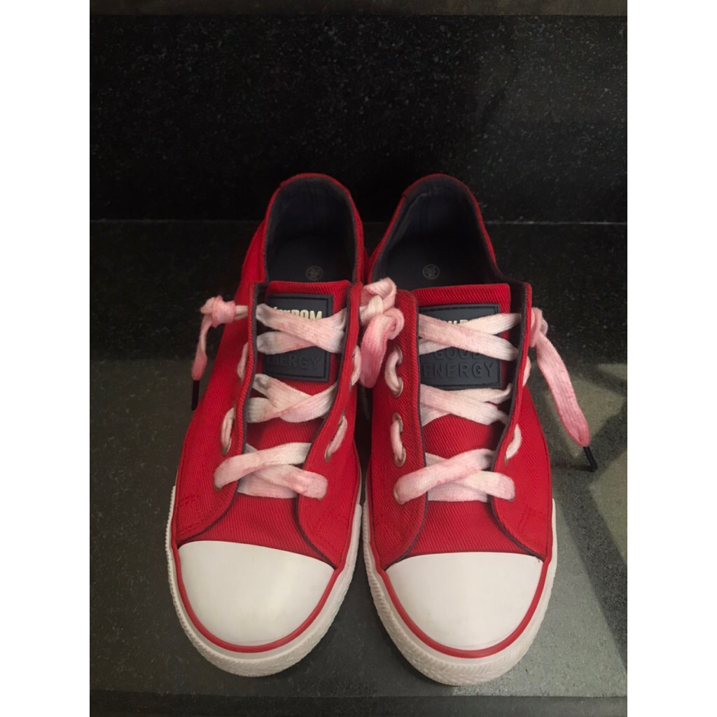 LIQUIDATION รองเท้ากีฬา S36