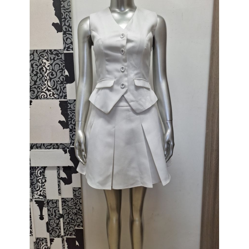 เสื้อและกระโปรงจับจีบ Rechic ไซส์ S