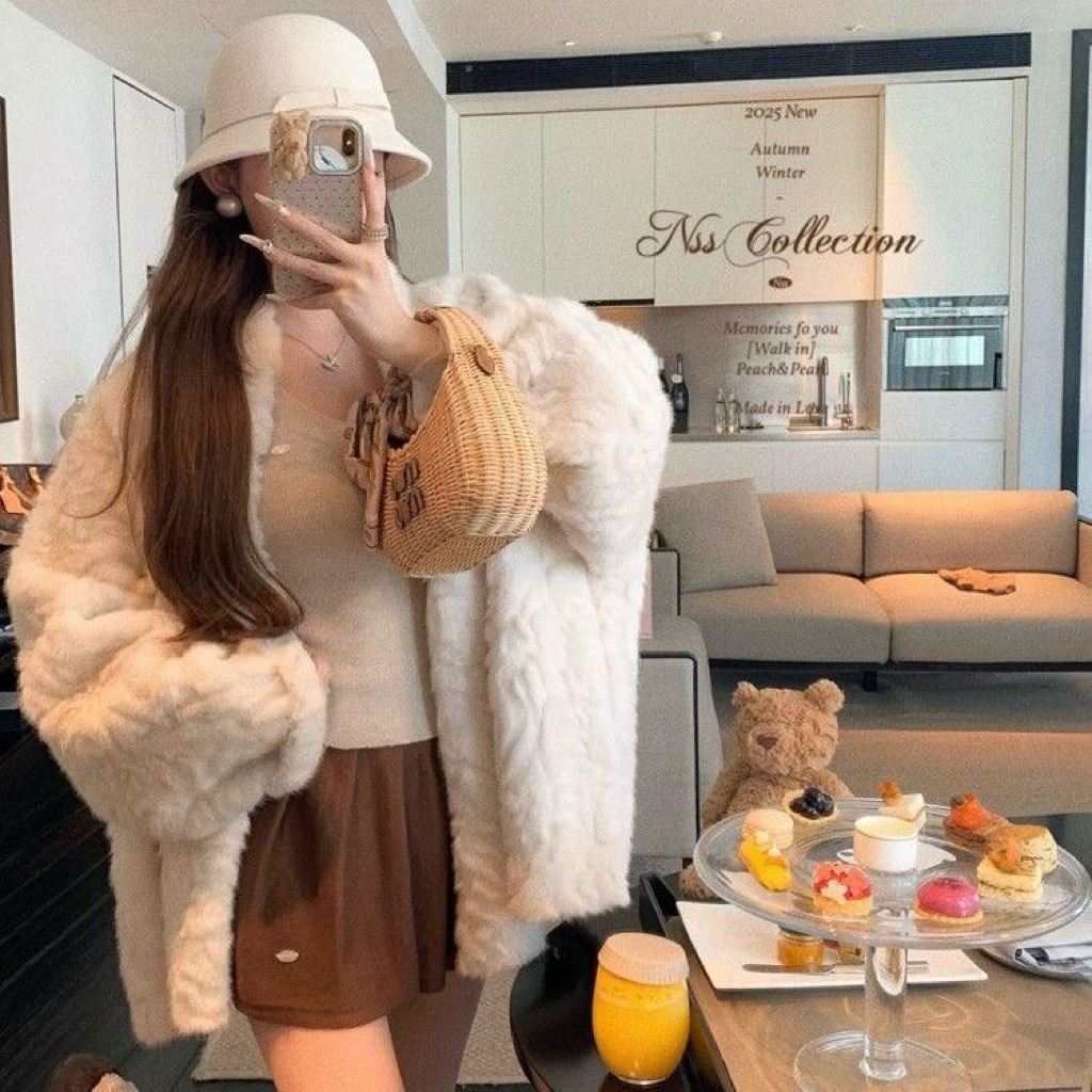 CHINESE BILLIONAIRE SOFT FUR JACKET