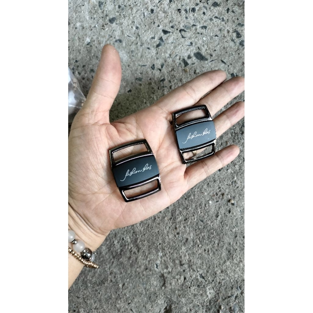 Mac nam ตกแต่งรองเท้า