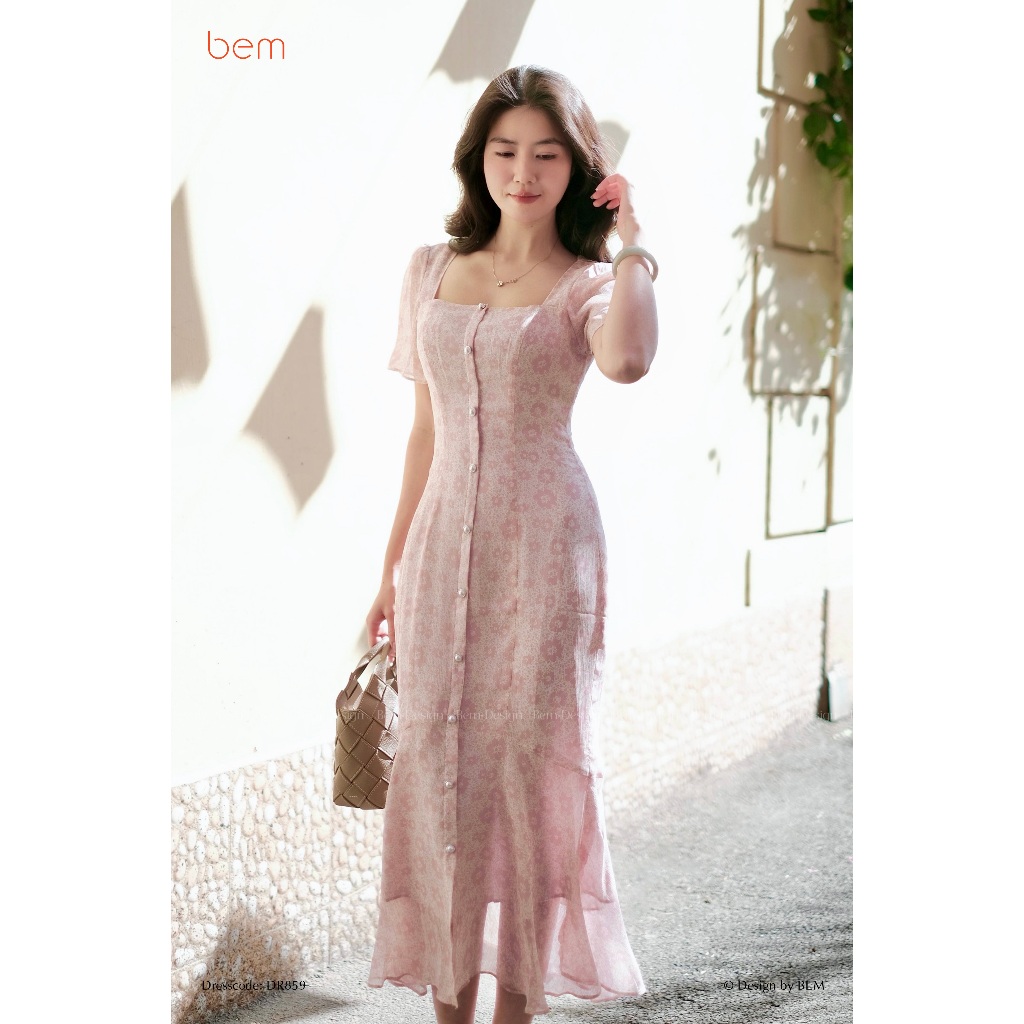 BEM เดรสลายดอกหางปลาสีชมพูคอเหลี่ยม (DR859)