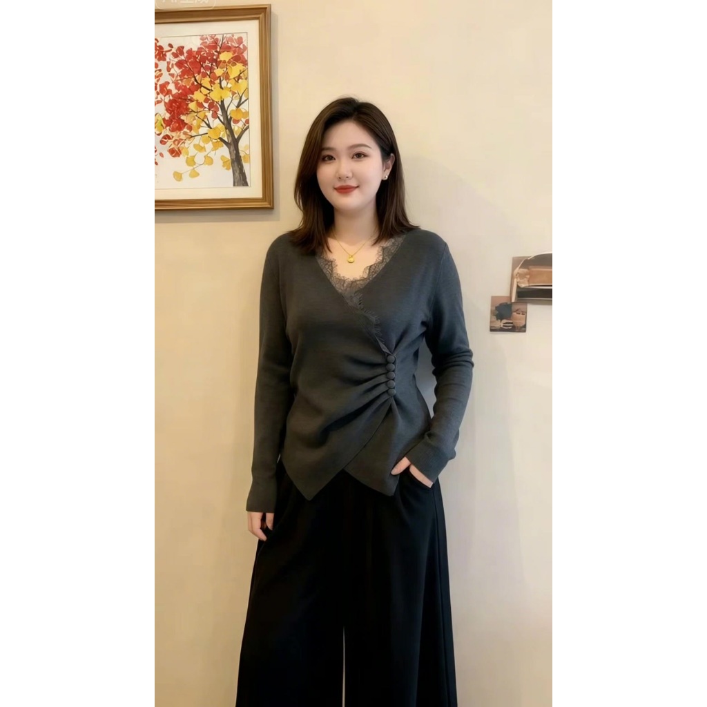 เสื้อยืด V LACE, 4-WAY STRETCH WOOL, PLEATED HIP FORM, GOOD CONCEALER