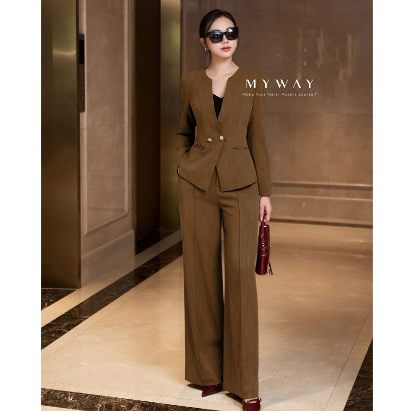 MY WAY ชุดเสื้อกั๊กและกางเกงทรงตรงผู้หญิง V คอเอวบาง 2MVB0987 - NA0 2MQB0187 - NA1