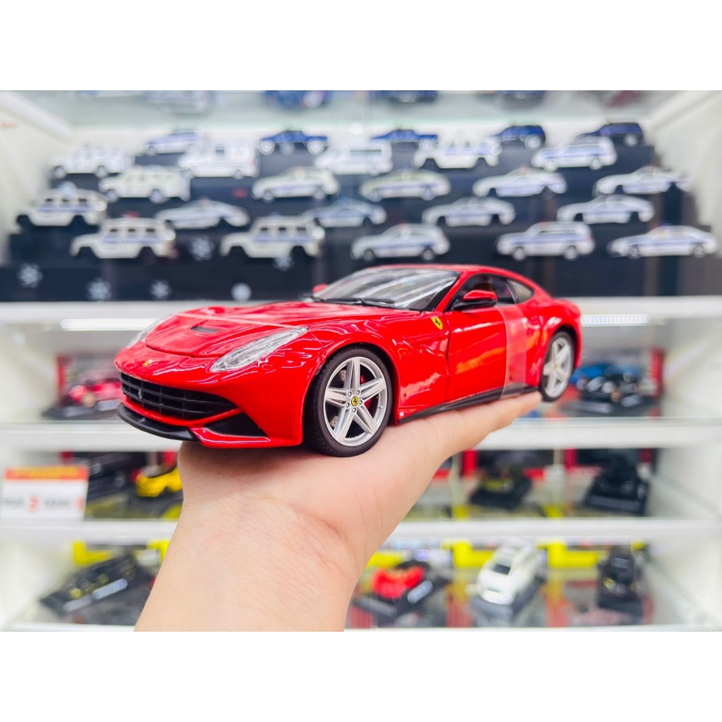 Ferrari F12 Berlinetta Red 1:24 รุ่น Bburago 1307