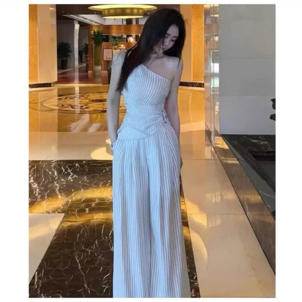 เสื้อเชิ้ตลายทาง ชุดเซตดีไซน์กับกางเกงขาตรง มี 2 สี สําหรับเด็กผู้หญิงให้เลือก