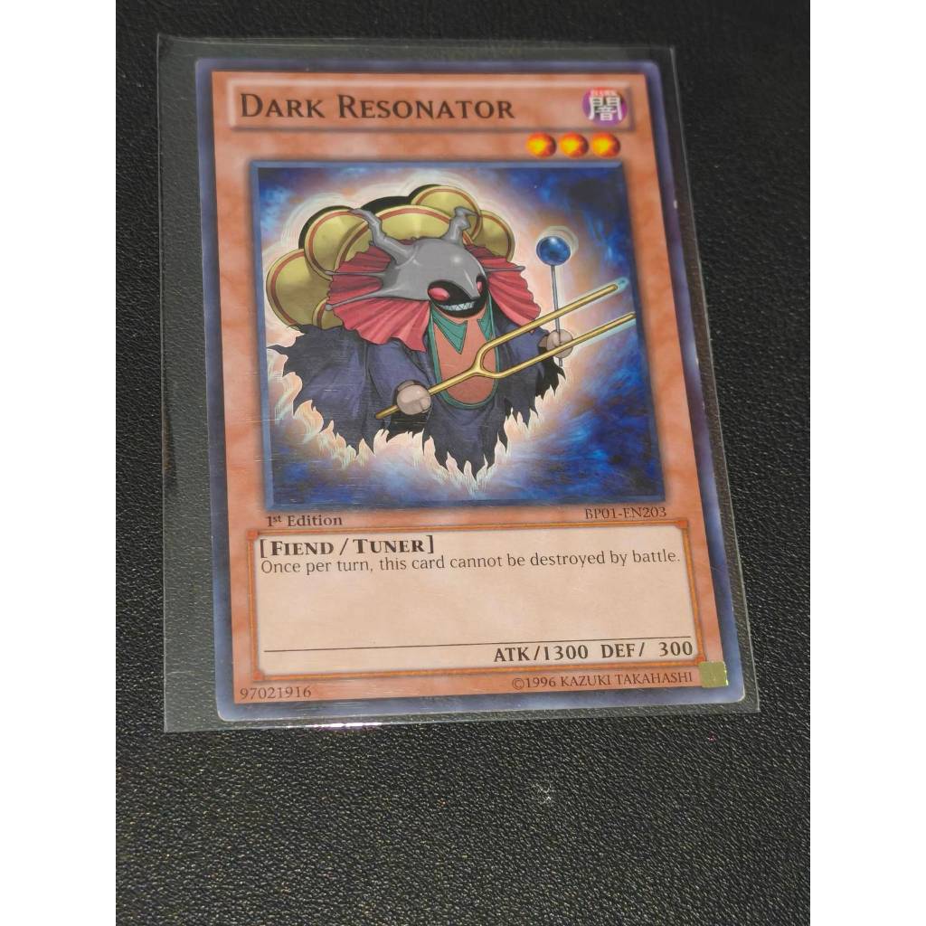 Resonator เข้ม (BP01-EN203) - Battle Pack: Epic Dawn Common