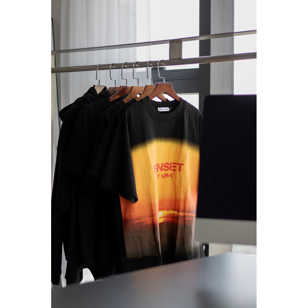 7MILLIONS SUNSET เสื้อยืด unisex