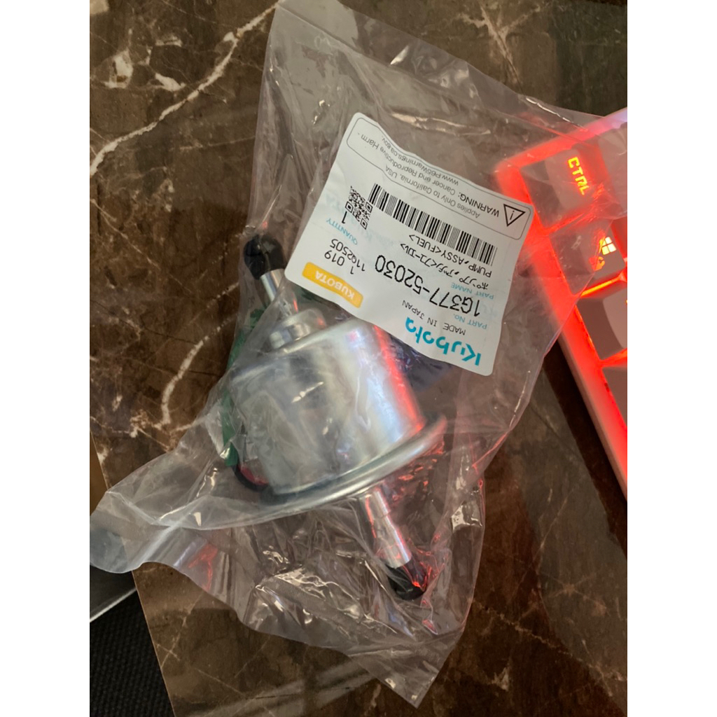 ปั้มน้ํามัน DC70 แท้ 1G377-52030