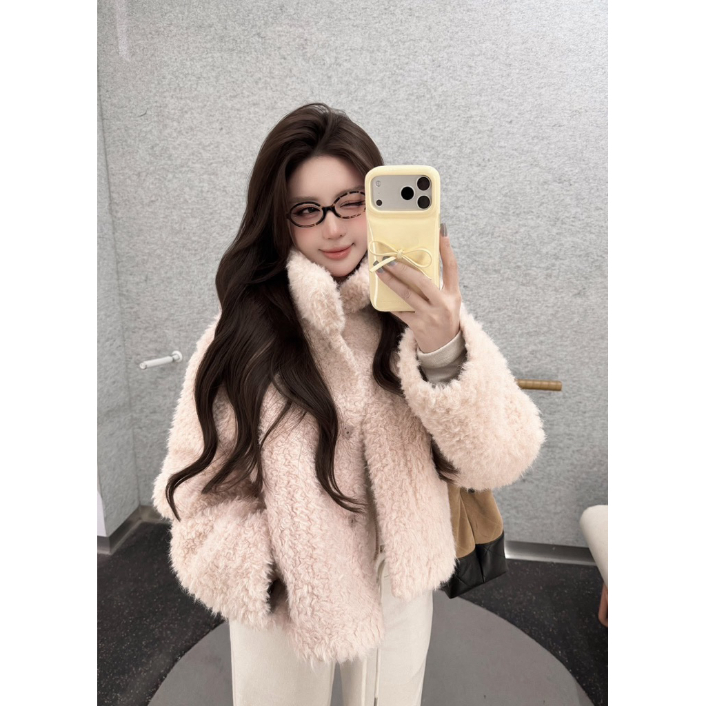Yunyunstudios SMOOTH PINK FUR JACKET STANDARD TAG MISHOW