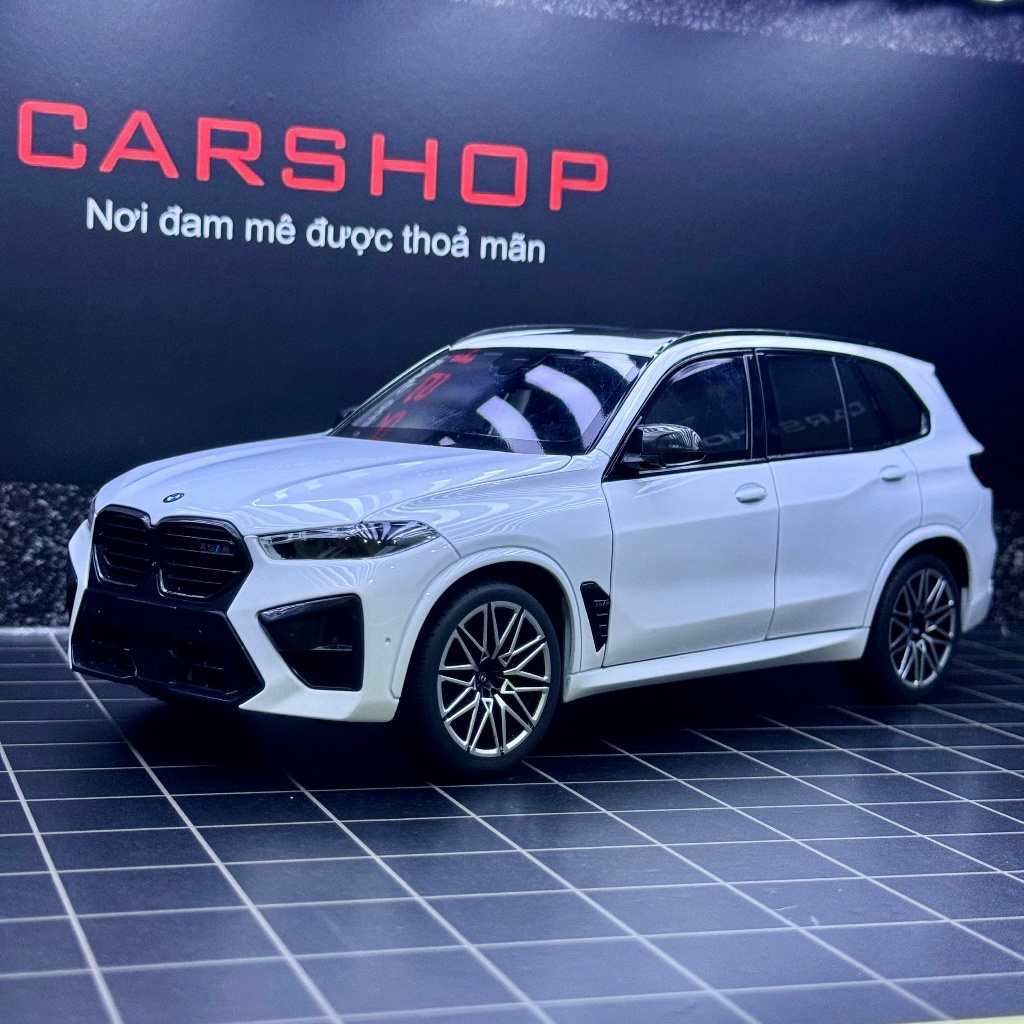 [ที่ได้รับอนุญาต] โมเดลรถ BMW X5M ขนาด 1:18 พร้อมกระจกเต็มพร้อมระบบกันสะเทือนและพวงมาลัย รุ่นแบบคงที