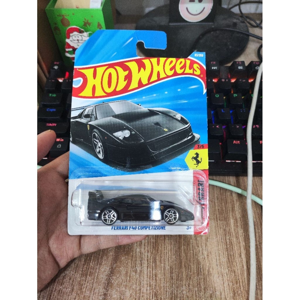 โมเดลรถ Hot wheels ferrari f40 competizione สีดํา