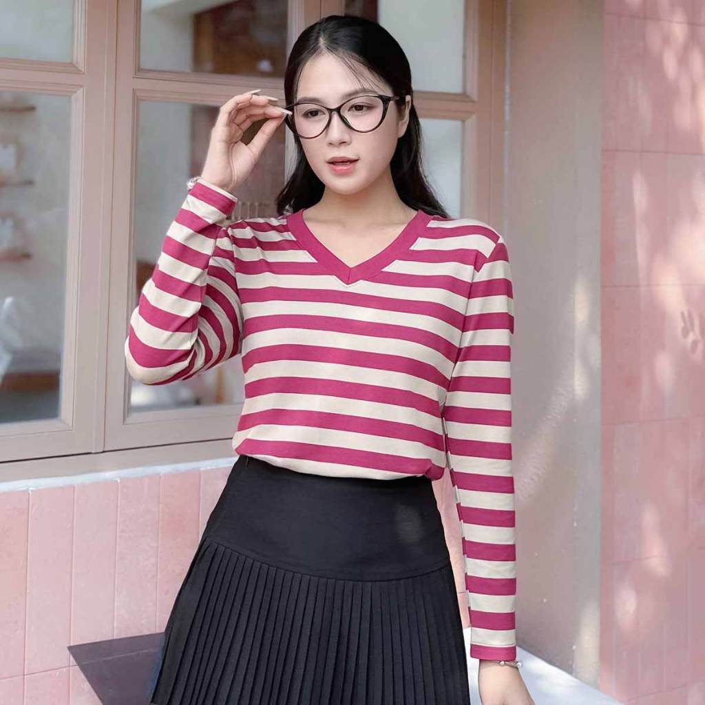 TOLI LHV81 เสื้อยืดแขนยาวคอเต่าผู้หญิง – ลายทางแนวนอน ทรงเข้ารูป ผ้าคอตตอนยืด