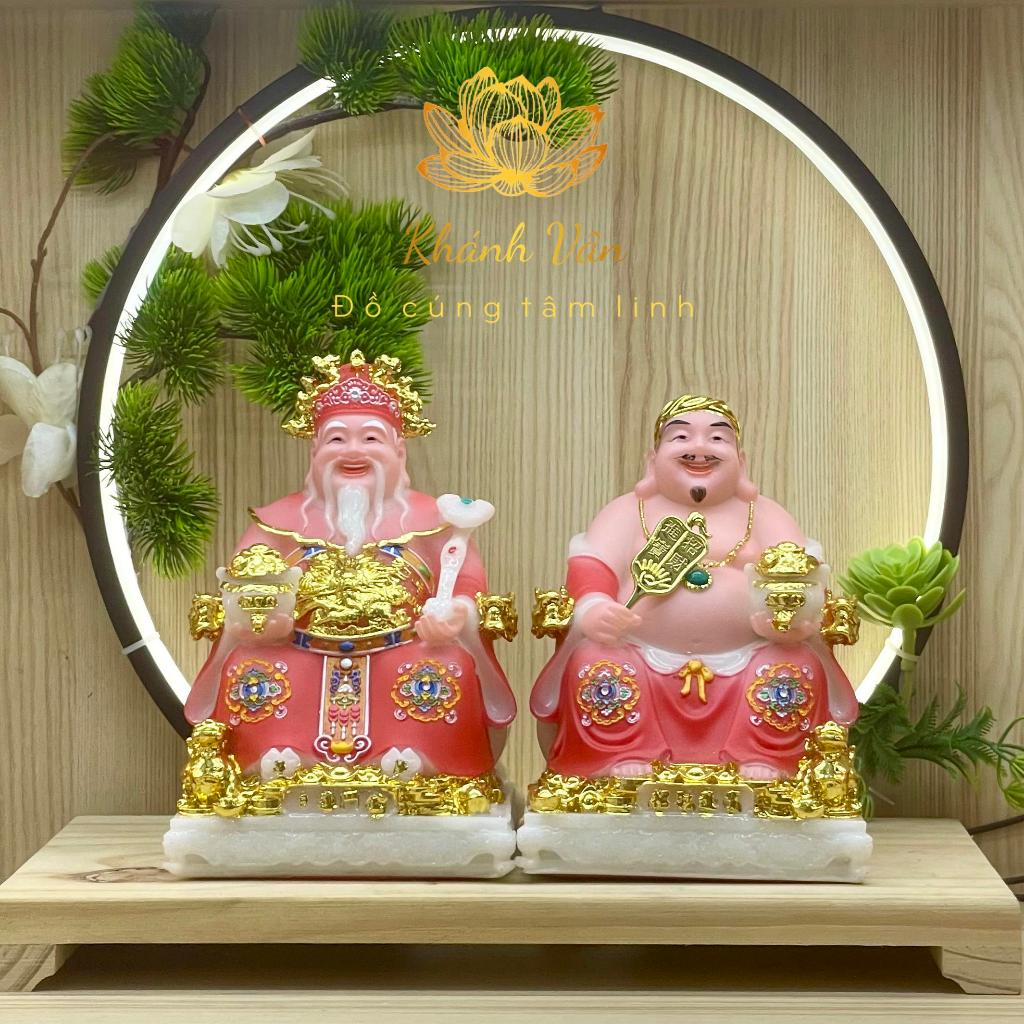 รูปปั้นเทพเจ้าแห่งความมั่งคั่ง Ong Dia in Dragon Brocade Robe, สร้อยคอหยก (สีแดง)