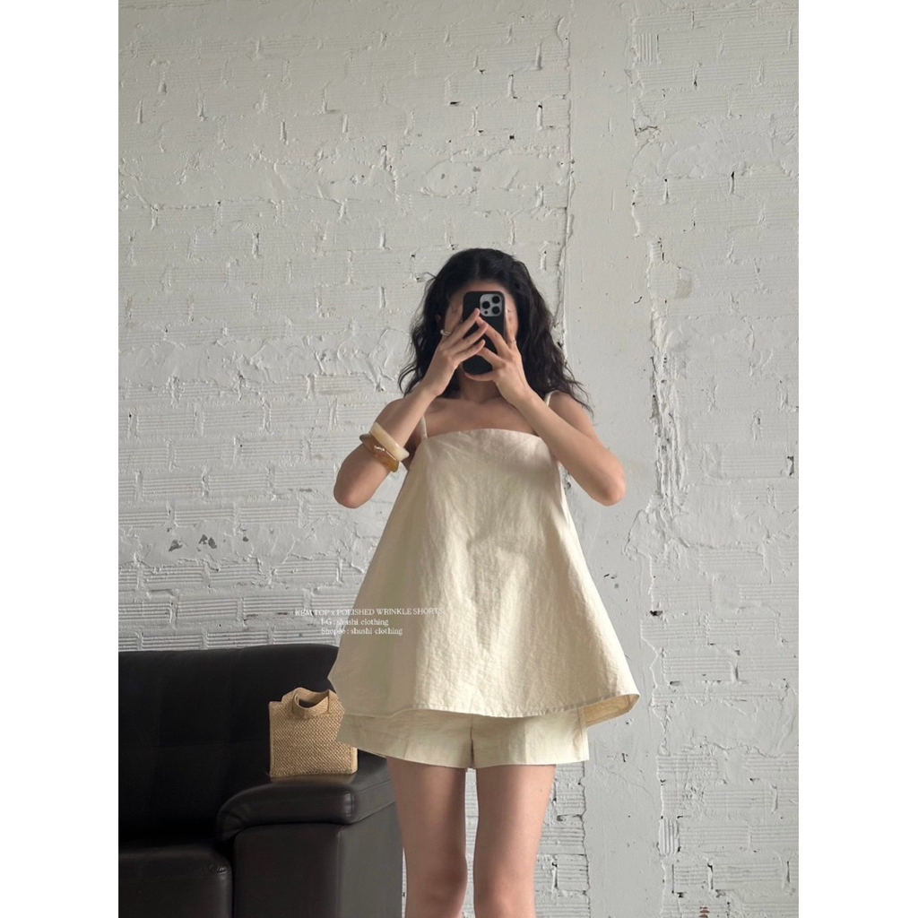 ครีมทอป | เสื้อคลุมบานใหญ่ทําจากวัสดุคุณภาพสูง (รูปเดิม)