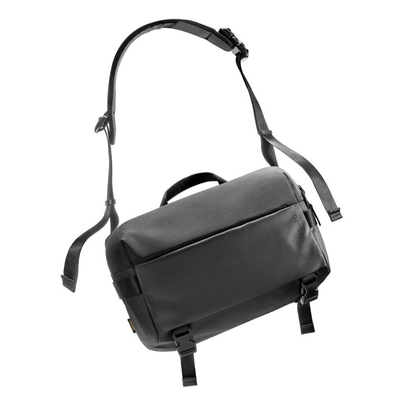 TOMTOC Urban Codura Sling Bag Travel & Work 13.3-14.2′′ T21L1D1-ของแท้