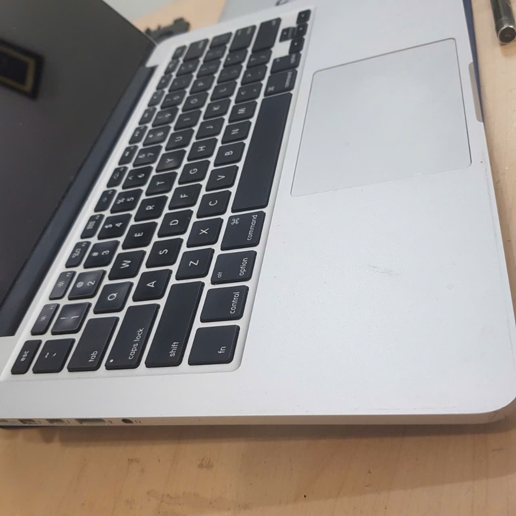 MB A1502 2014 ส่วนประกอบแล็ปท็อป - พัดลม, ฮีทซิงค์, เคส, แทร็กแพด, คีย์, ลําโพง, การ์ด wifi, สายเคเบ