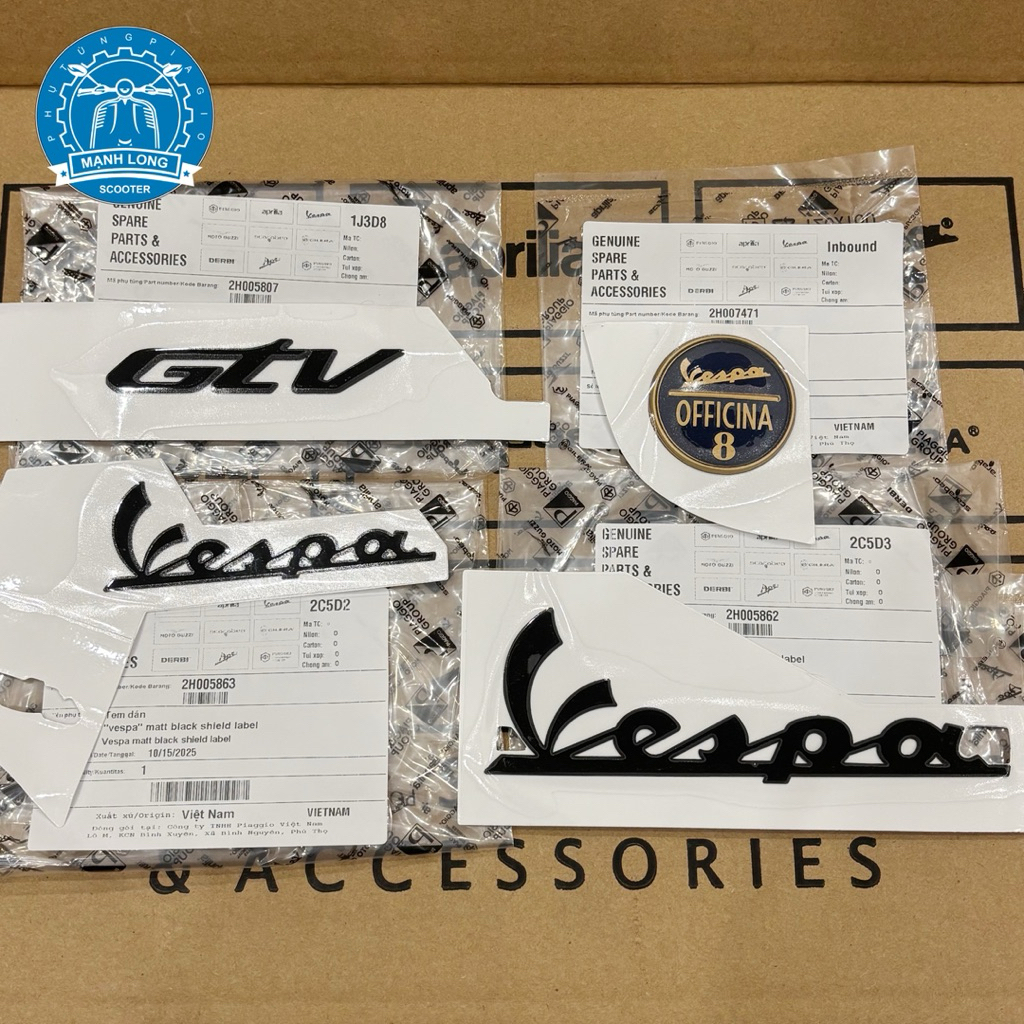 สติ๊กเกอร์ Vespa สีดําเข้ม – Shield Logo / GTV / Officina 8 – Piaggio – 2H005863 / 2H005862 / 2H005807 / 2H007471