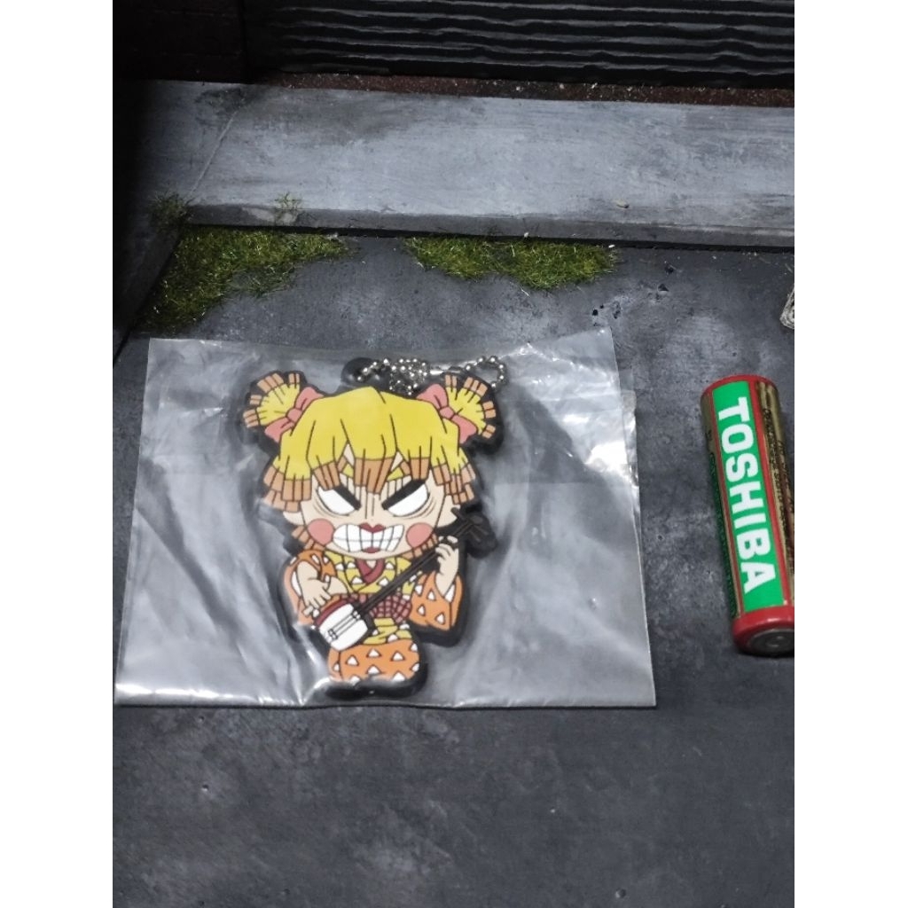 พวงกุญแจยาง Zenitsu ใน kimetsu no yaiba