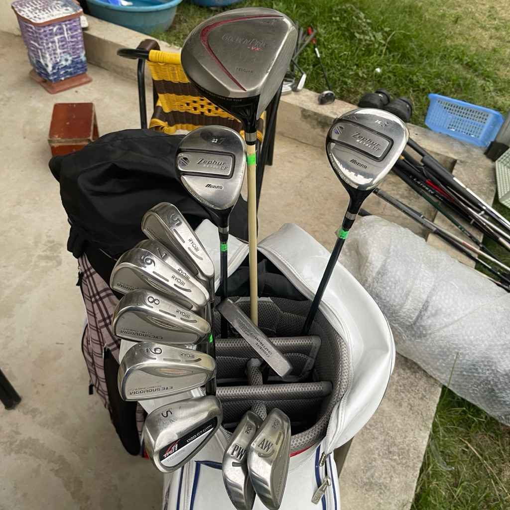 ไม้กอล์ฟชุด 10 5,6,7,8,9,S,Pw,Aw Flex L สดใสและสวยงาม ต้นฉบับนําเข้าจากญี่ปุ่น
