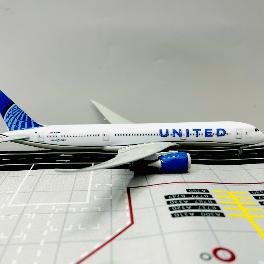 โบอิ้ง 787 Dreamliner รุ่น UNITED Airlines (1:400 Scale) | เครื่องบิน รุ่น B787-9