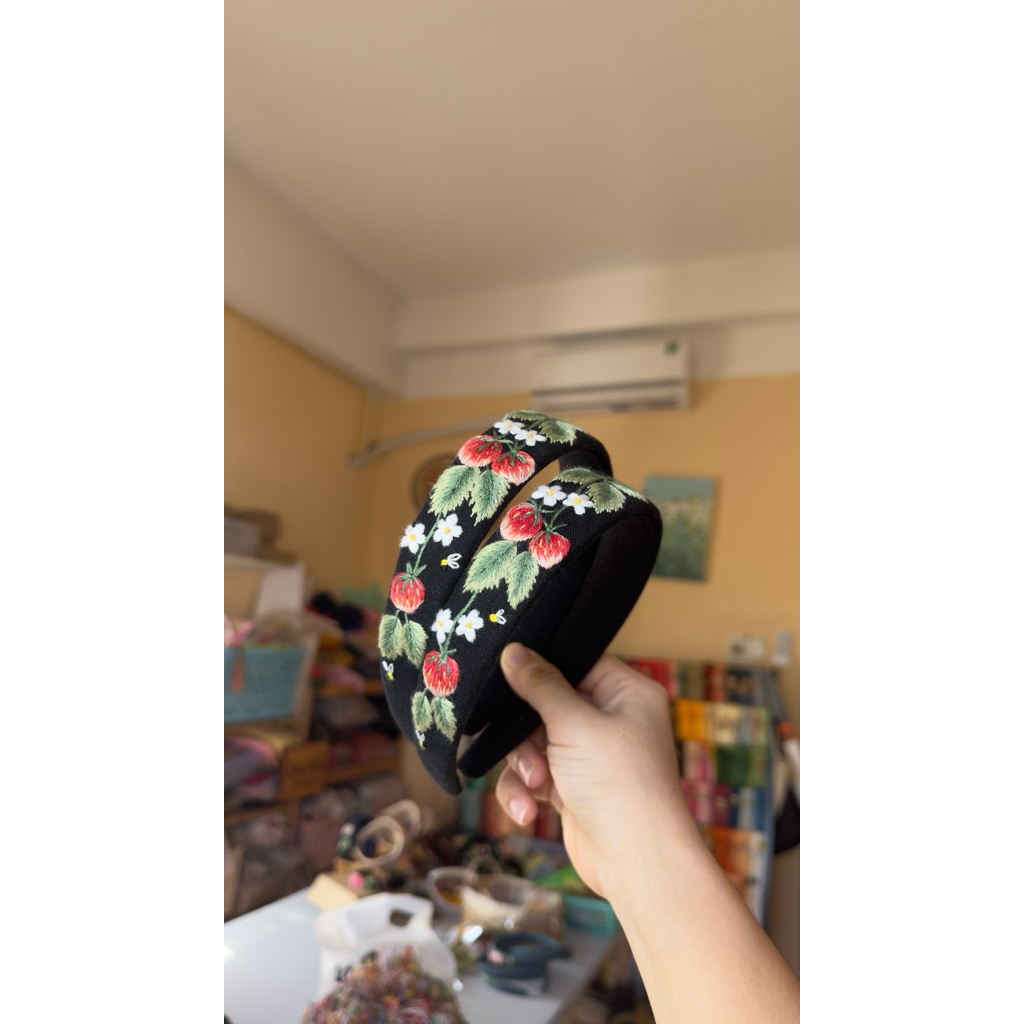 [c09 black strawberry] ที่คาดผมลินินปักมือระดับพรีเมี่ยม ขนาด 3cm