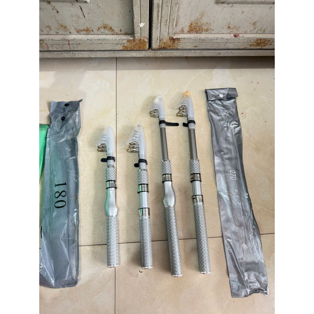 V6 Retractable Rod มี 3 สี ดํา ขาว ลายไม้ Need Sizes 1m8 - 2m1 - 2m4 - 2m7