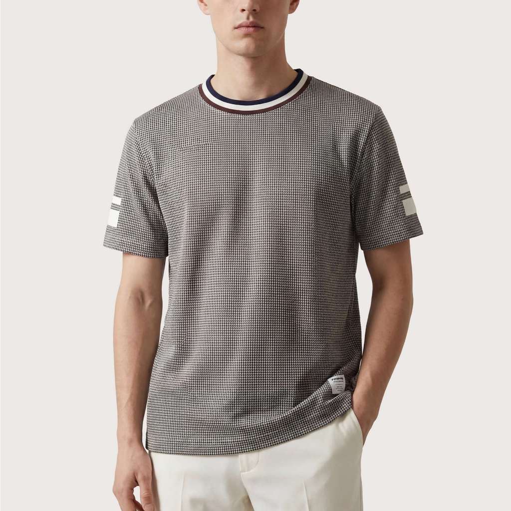 [FAPAS] เสื้อยืด Herringbone ปกติสําหรับผู้ชายทรงสลิมฟิตง่ายต่อการพิกัดสบาย