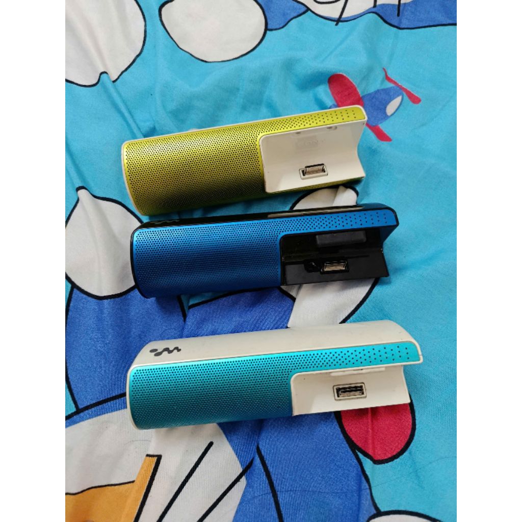 ลําโพงหลายช่อง DOCK สําหรับ SONY WALKMAN