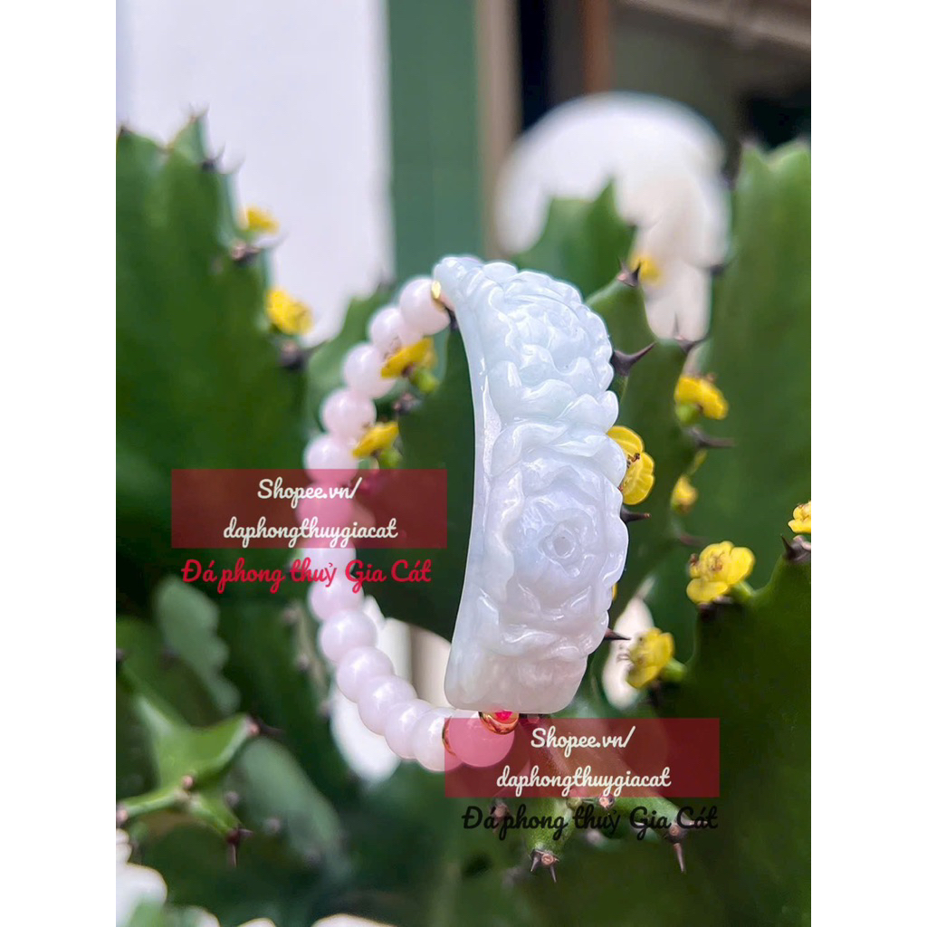 Jadite A สร้อยข้อมือหินอ่อนแกะสลักด้วยลูกปัดดอกโบตั๋น 8.5 มม. Svip