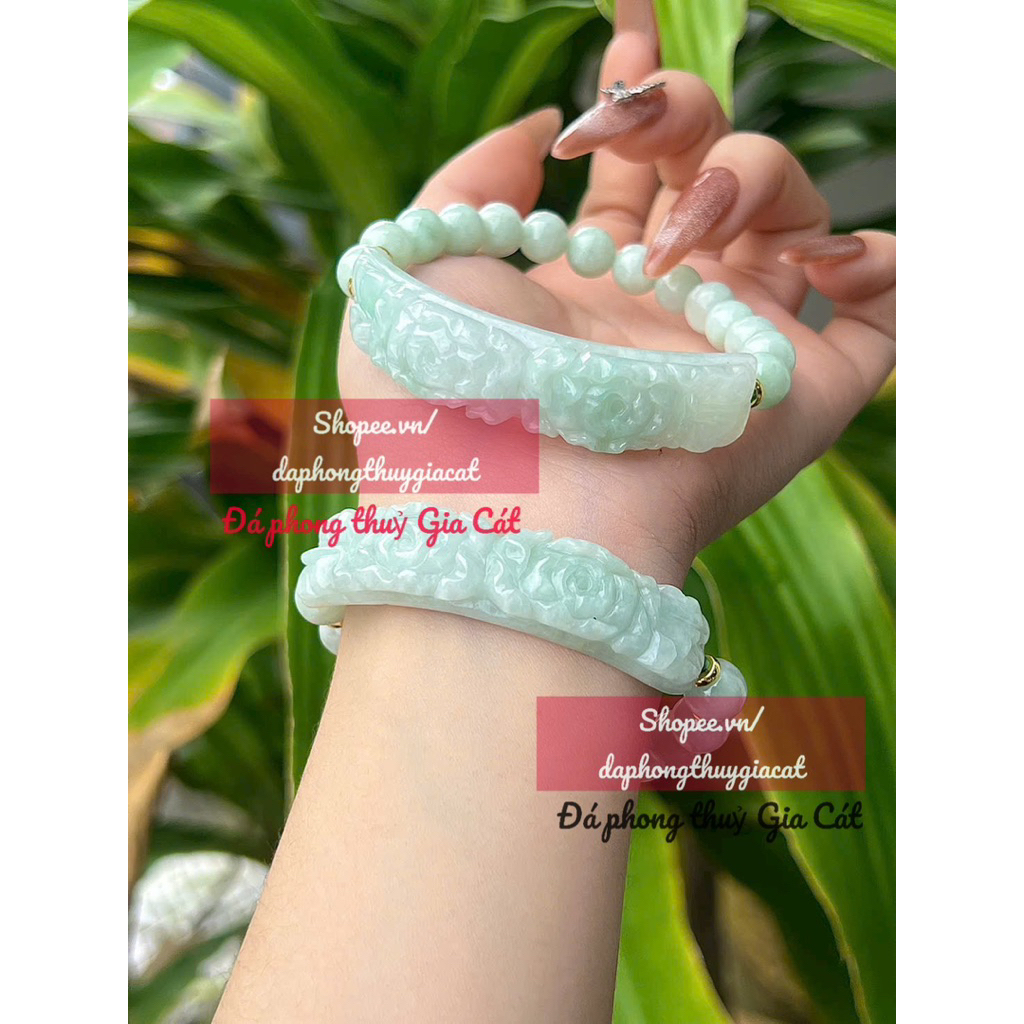 Jadite A สร้อยข้อมือหินอ่อนสีเขียวของ Apple ผสมลูกปัดแกะสลักดอกโบตั๋น 8.5 มม. Svip