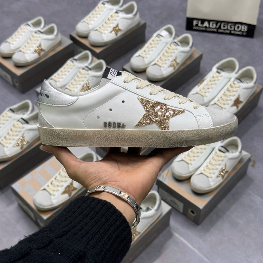 [รองเท้า ปิดบัง] รองเท้า GGDB สีขาวดาวประกายทอง รุ่นพรีเมี่ยม แบบที่ 1