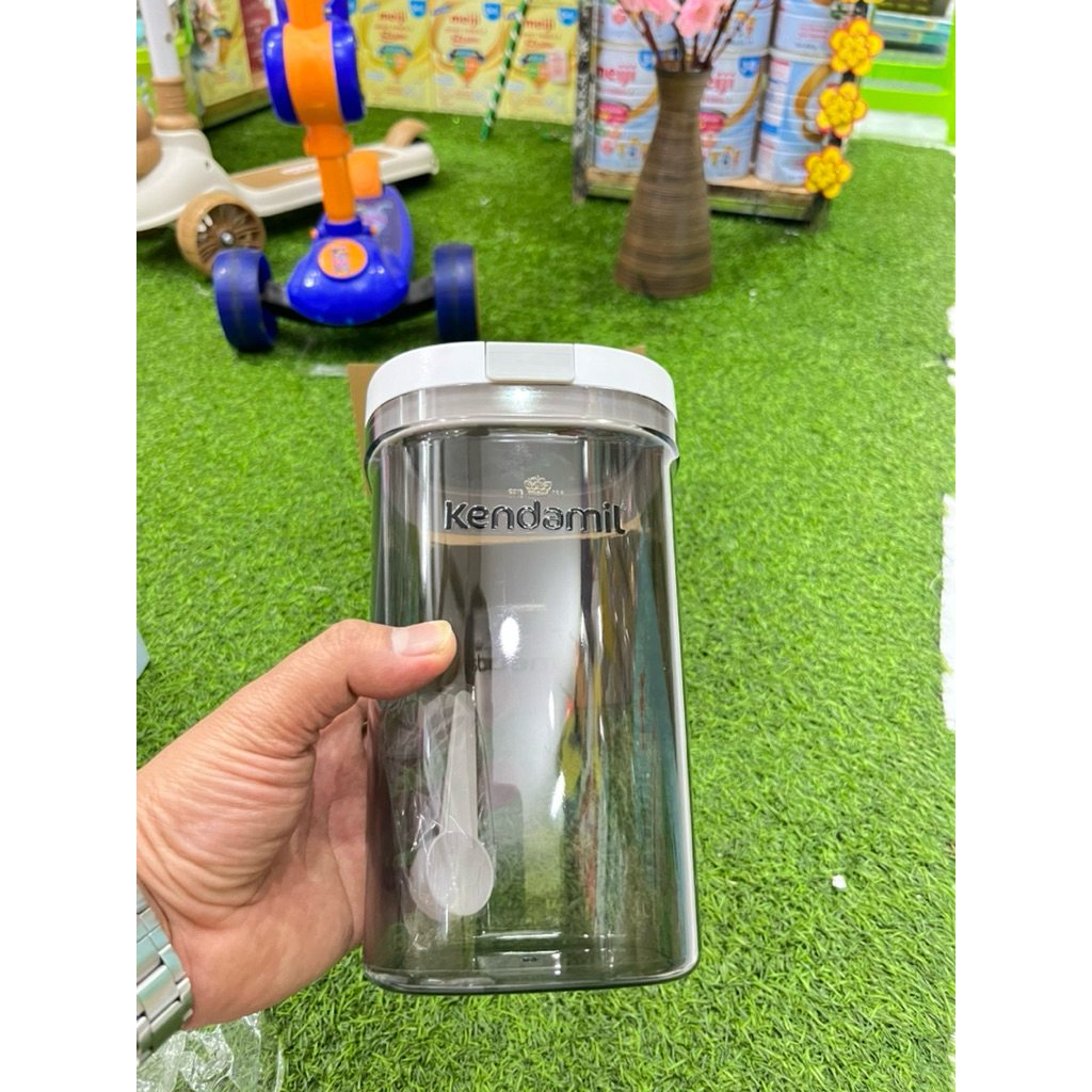 กระปุกเก็บน้ํานมของขวัญ Kendamil 1.8l