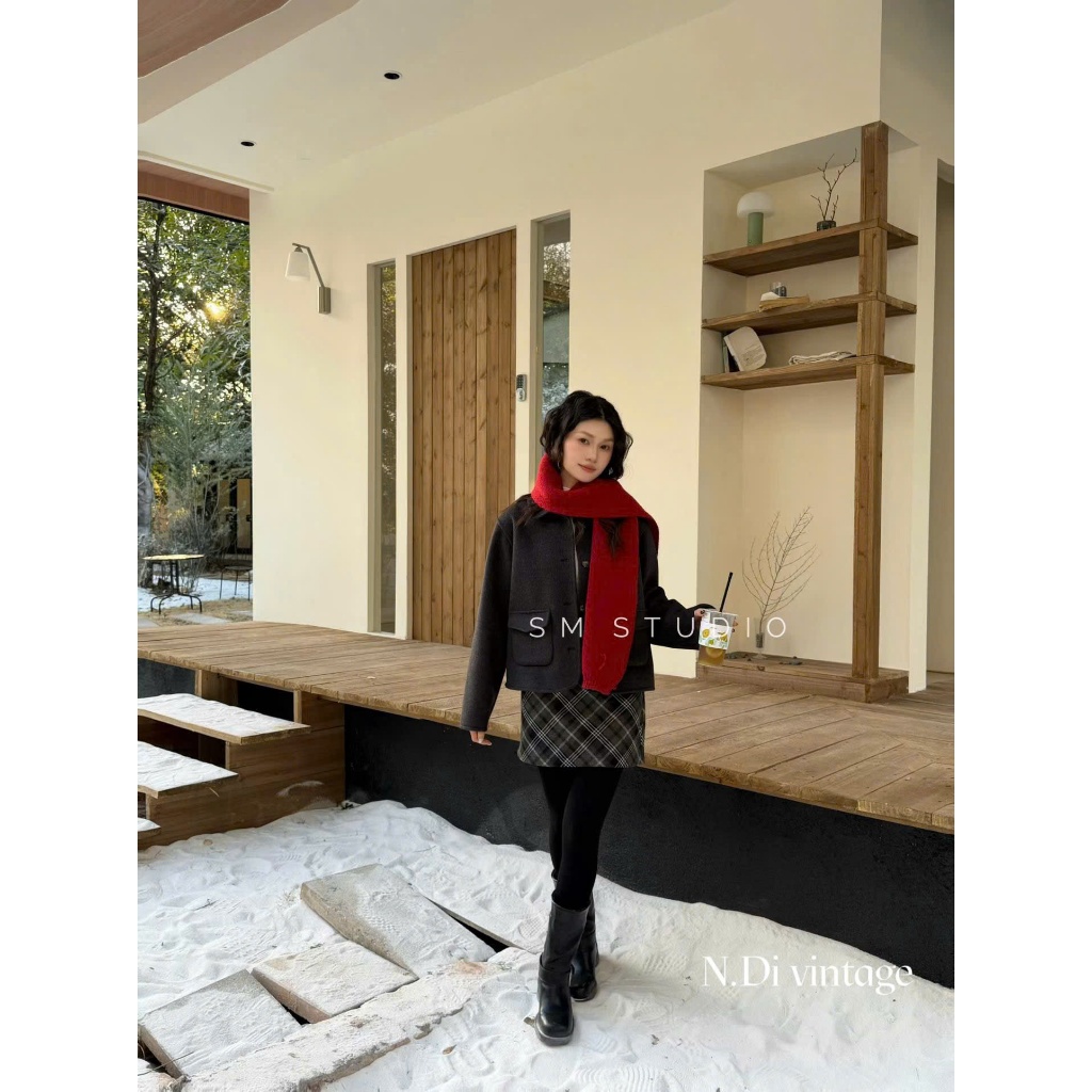 (QCC) DH88 DAHAN เสื้อแจ็คเก็ตราตรีพร้อมคอปกเปิดและกระเป๋ากล่อง – Warm & บุคลิกภาพ