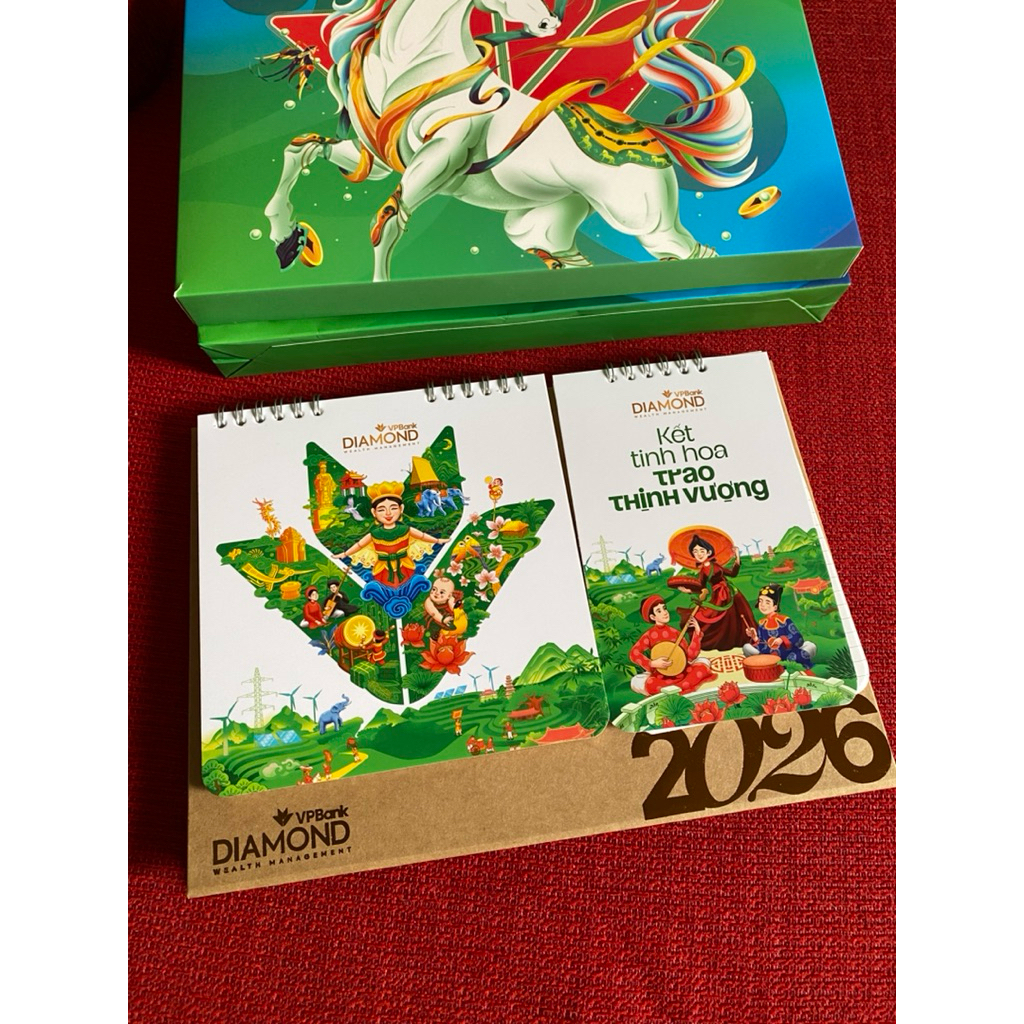 [READ DESCRIPTION CAREFULLY] ปฏิทินตั้งโต๊ะไม่มีกล่องไม่มีกระเป๋า VP Bank Diamond Vpbank กระดาษโน้ตก