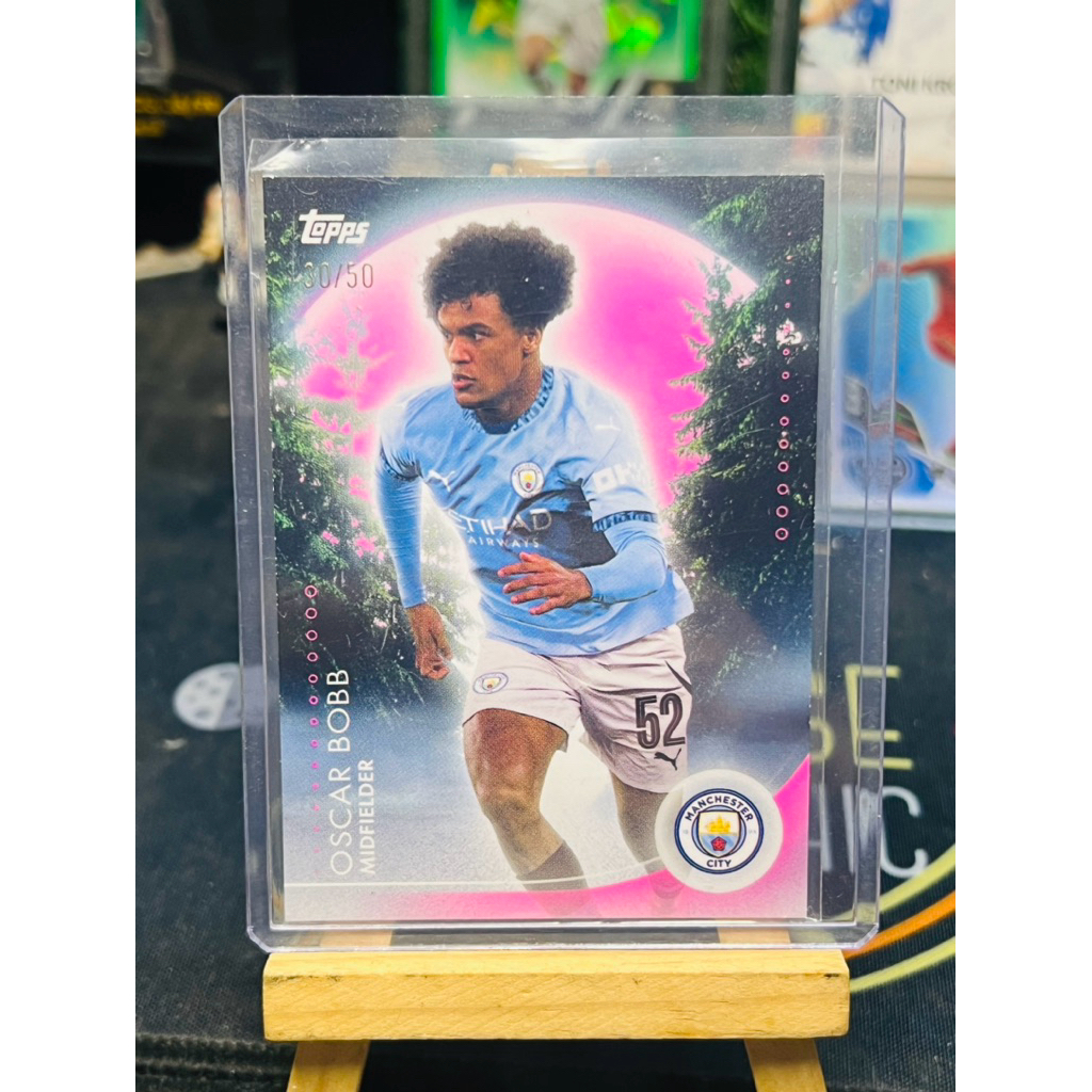 การ์ดฟุตบอล Oscar Bobb Man City /50 Topps Man City 2024/25