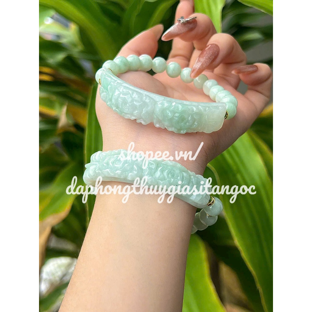 Jadite A สร้อยข้อมือหินอ่อนสีเขียวของ Apple ผสมลูกปัดแกะสลักดอกโบตั๋น 8.5 มม. Svip
