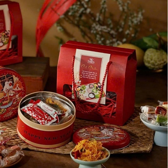 กล่อง KRAFT 10 กล่องหน้าต่างเรียบสําหรับ Tet Candy และ Jam - 2025 Tet Gift Box Model - THIEN PHUC BO