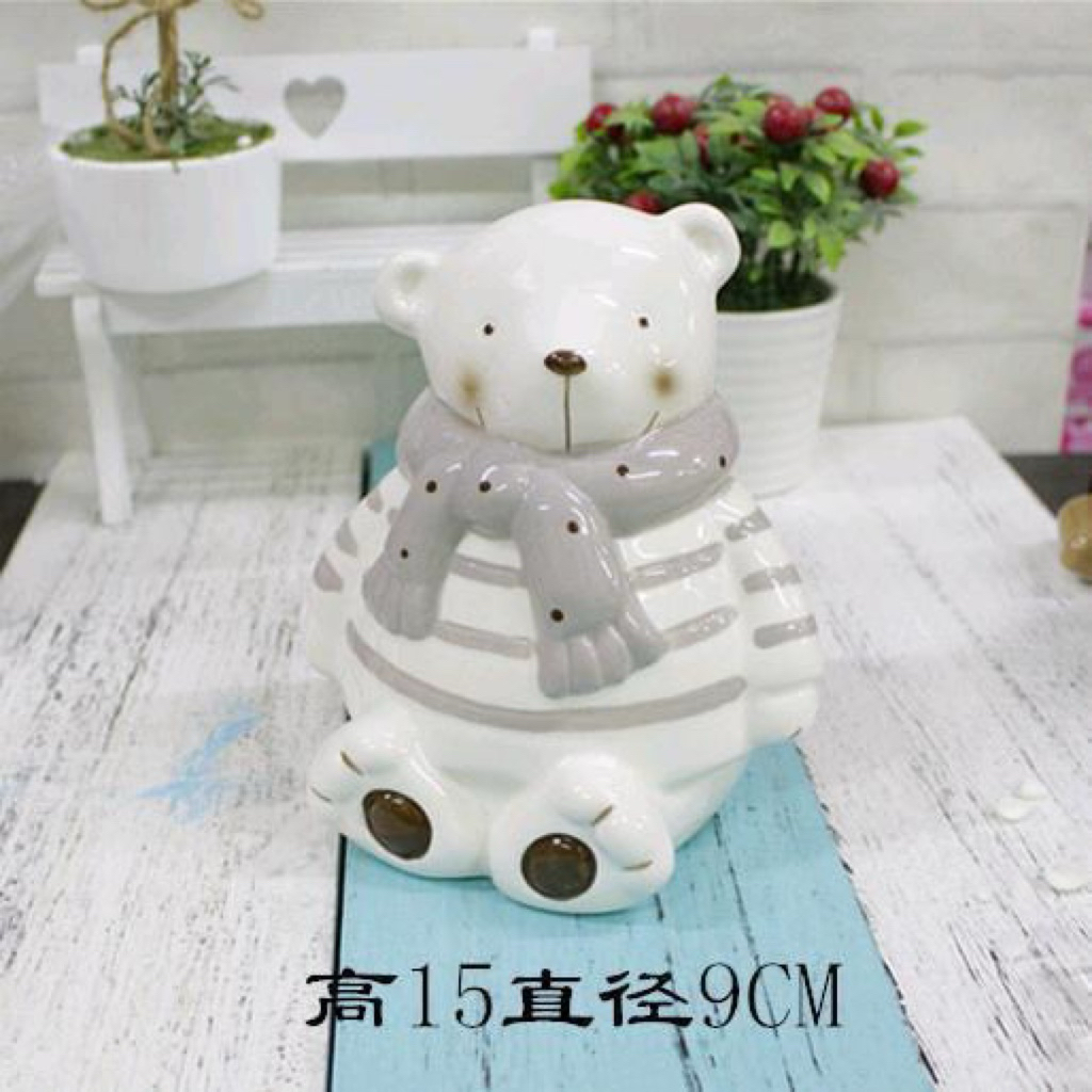 (มีจําหน่าย) Polar Bear in Scarf Saving Tube – Lovely & Meaningful