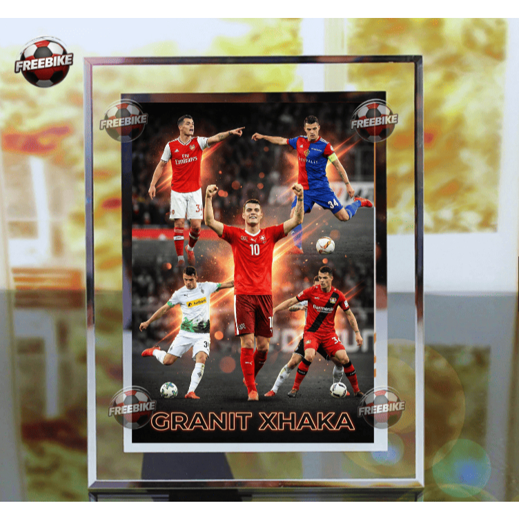 กรอบโปสเตอร์ GRANIT XHAKA พร้อมกระจกคริสตัลคุณภาพสูง รุ่น 2