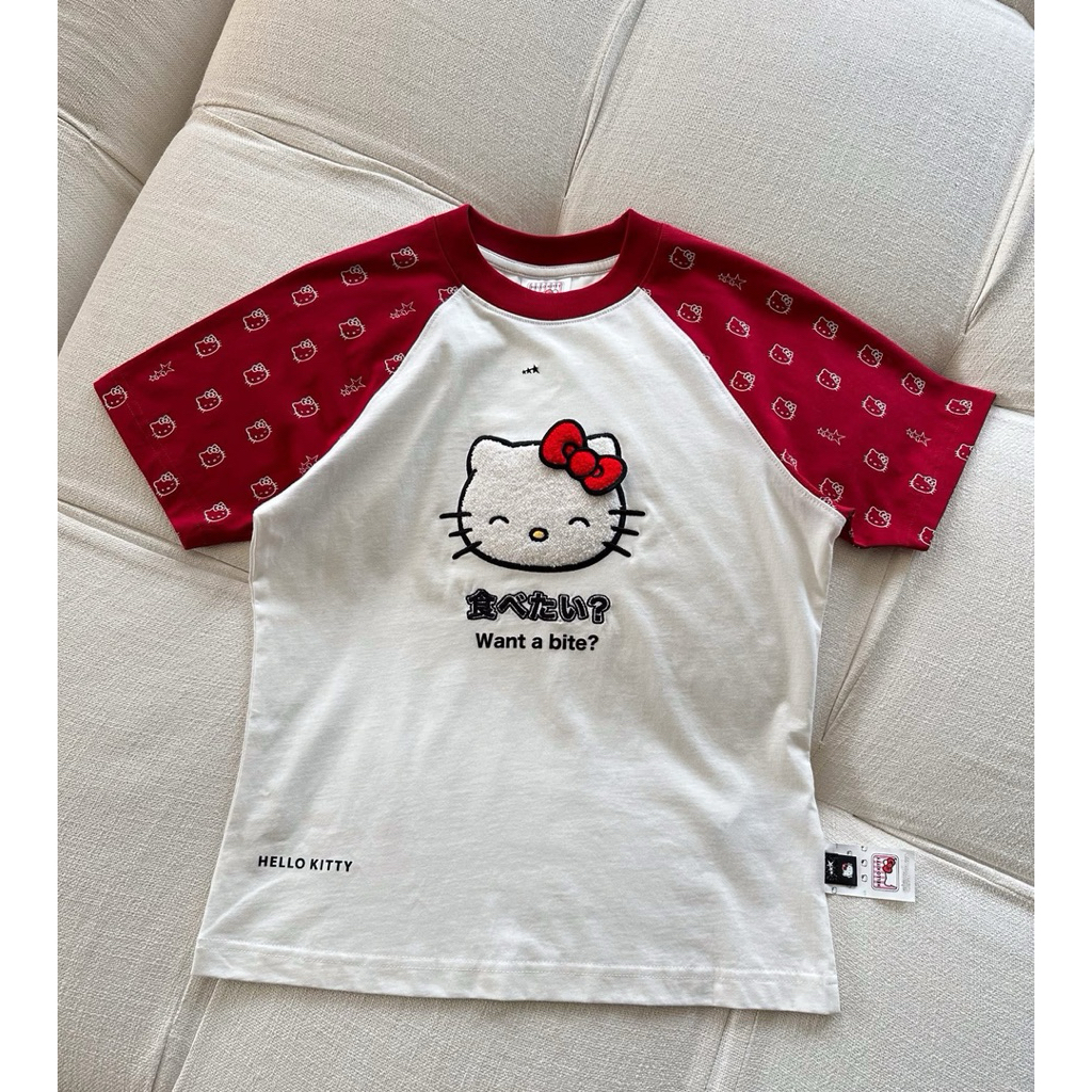 Baby Tee x Hello Kitty | Joy Icon Lightweight Raglan Regular Tee/ Red (ห่อป้ายใหม่)