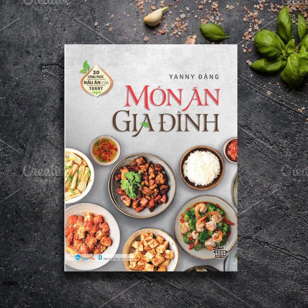 หนังสืออาหารครอบครัว - Yanny Dang - VTM