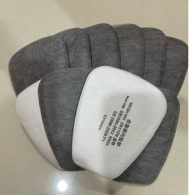 หนา 6 ชั้นคาร์บอนกัมมันต์ฝุ่น/กรองป้องกันพิษ N95 5N11CN กรองฝุ่นที่มีประสิทธิภาพที่มีชั้นถ่านกัมมันต