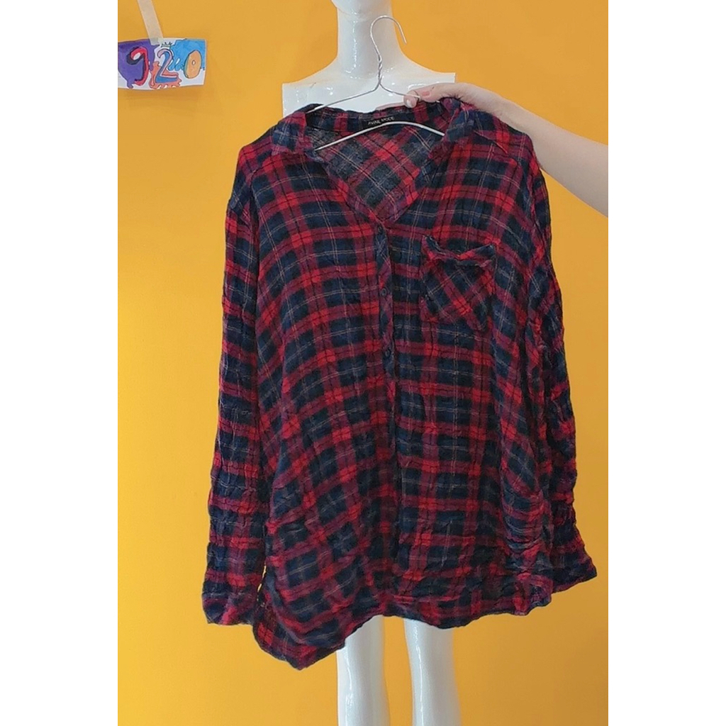 เสื้อสีแดงทรงปล่อยตัวยาว ไซส์ M/L/XL กําลังดี.S920