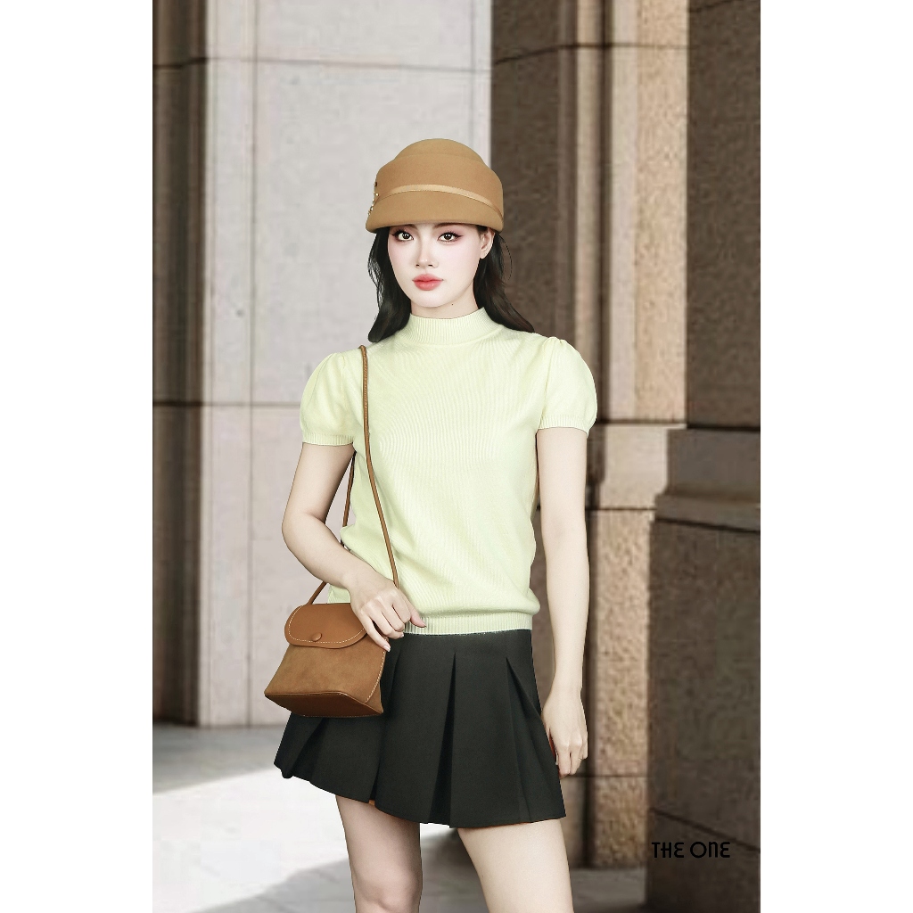 The One Fashion AL8892KE สเวตเตอร์สีครีมแขนสั้นและคอปก 3 ซม