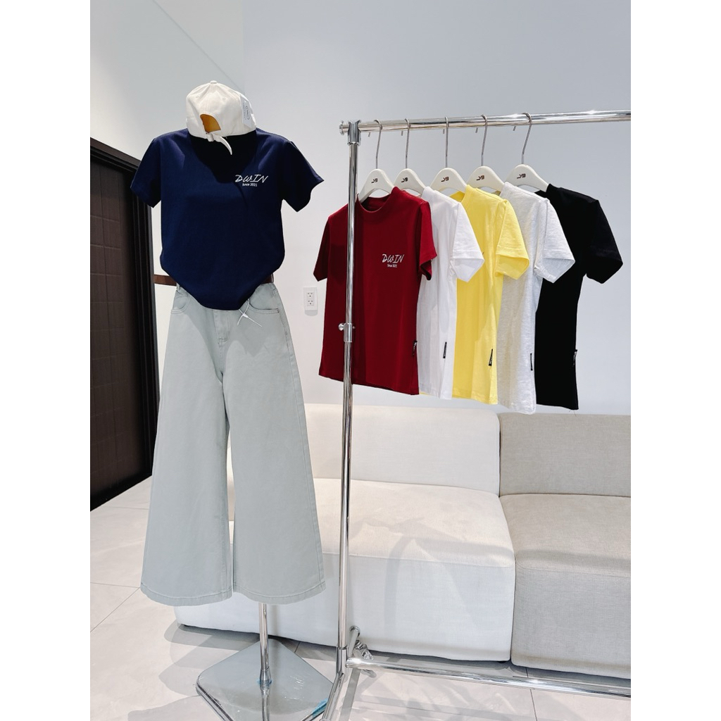 เสื้อยืด DWIN babytee - Freesz 40-55kg (เสื้อคอมแพคฟอร์ม)